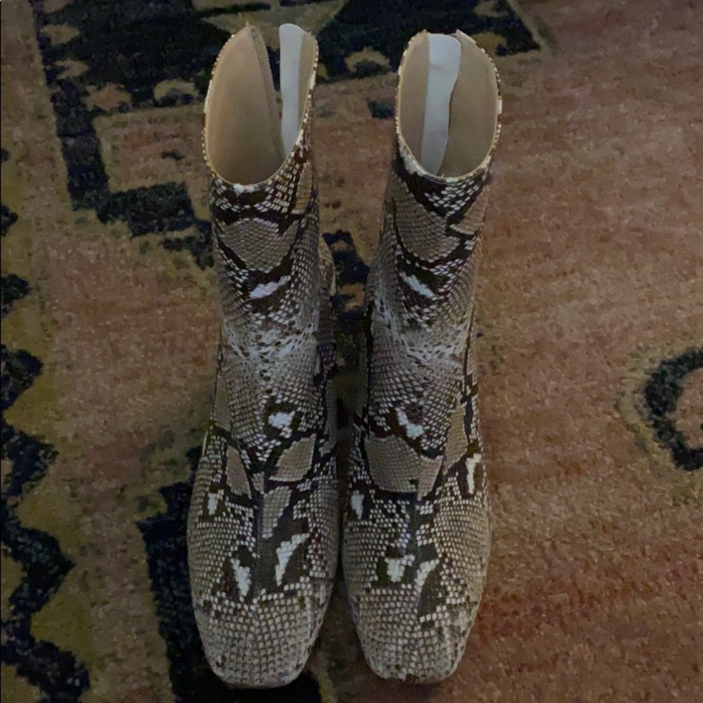 Raye breathtaking snakeskin booties!! Brand new!